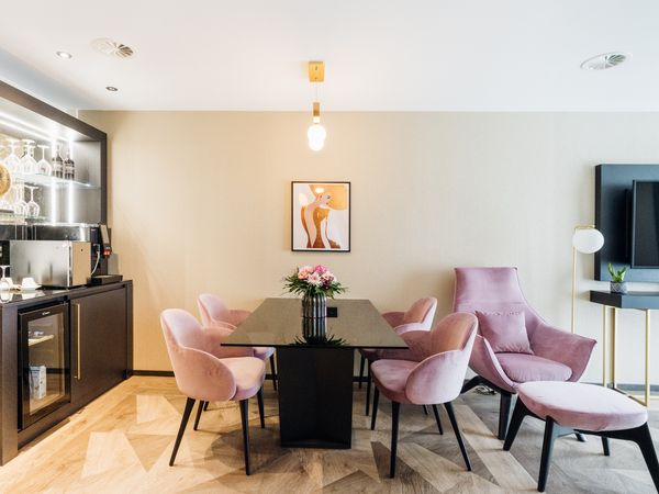 2 Tage Freundinnen-Wellnesstage im 4* Superior-Hotel Court Hotel in Halle (Westf.) inkl. Frühstück