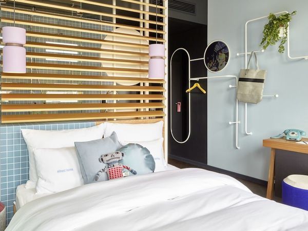 2 Tage im stylischen 25hours Hotel The Circle in Köln 25hours Hotel The Circle inkl. Frühstück Unkategorisiert Produktbild 2 Tage im stylischen 25hours Hotel The Circle in Köln 25hours Hotel The Circle inkl. Frühstück Unkategorisiert Produktbild
