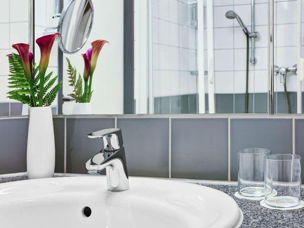 2 Tage in der Rheinmetropole Düsseldorf mit HP Tribe Düsseldorf inkl. Halbpension Unkategorisiert online kaufen 2 Tage in der Rheinmetropole Düsseldorf mit HP Tribe Düsseldorf inkl. Halbpension Unkategorisiert online kaufen