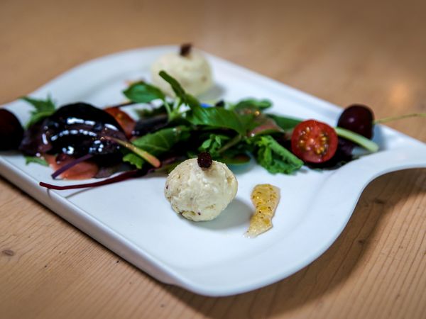 2 Tage Skispass mit Traumpanorama im Sauerland Landidyll Hotel & Restaurant Lindenhof in Bad Laasphe inkl. Halbpension Unkategorisiert Produktbild