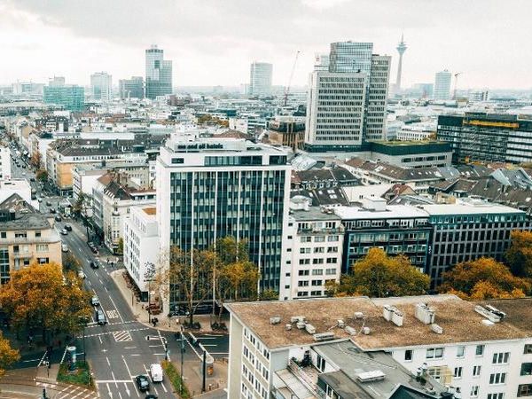 2 Tage Städtetrip in der Landeshauptstadt Düsseldorf me and all hotel düsseldorf