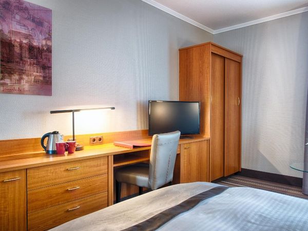 3 Tage in der historischen Großstadt Aachen Leonardo Hotel Aachen
