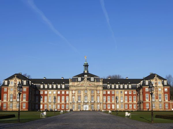 3 Tage Münster: Eymann Sauna und GOP Varieté 3 Gang Menü Adler Hotel & Spa Münster in Münster (Westfalen) inkl. Frühstück Unkategorisiert online kaufen