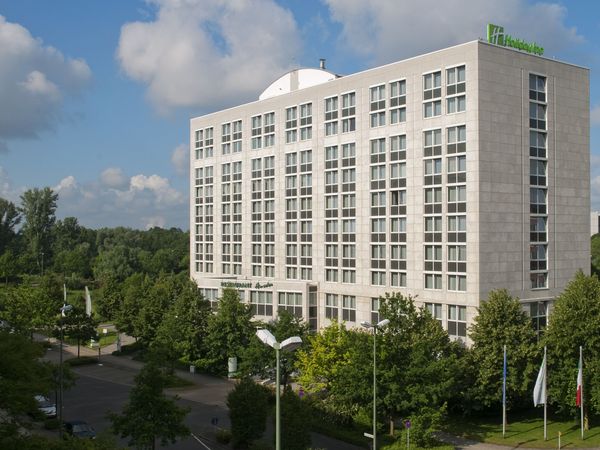 3 Tage „Neuss trifft Düsseldorf“ – Doppelt entdecken Holiday Inn Düsseldorf - Neuss inkl. Halbpension Unkategorisiert online kaufen 3 Tage „Neuss trifft Düsseldorf“ – Doppelt entdecken Holiday Inn Düsseldorf - Neuss inkl. Halbpension Unkategorisiert online kaufen