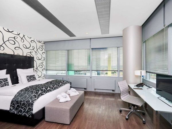 5 Tage im INNSIDE by Malia Düsseldorf Hafen genießen INNSIDE by Meliá Düsseldorf Hafen