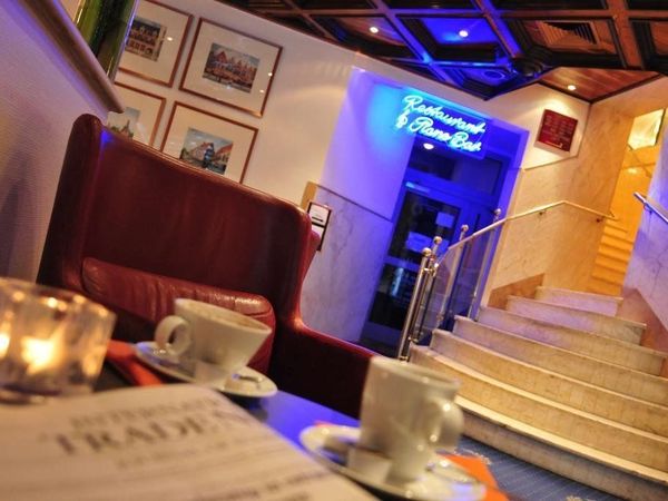 5 Tage Kölle mit Frühstück im Hotel Flandrischer Hof Hotel Flandrischer Hof in Köln inkl. Frühstück Unkategorisiert online kaufen 5 Tage Kölle mit Frühstück im Hotel Flandrischer Hof Hotel Flandrischer Hof in Köln inkl. Frühstück Unkategorisiert online kaufen