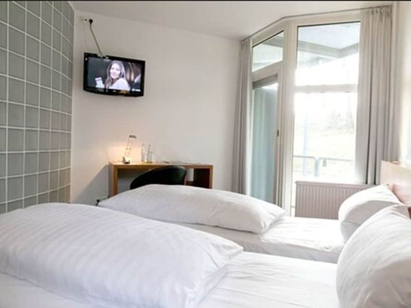 6 Tage in ruhiger Lage im Wald- & Golfhotel Lottental Wald- & Golfhotel Lottental in Bochum Unkategorisiert online kaufen 6 Tage in ruhiger Lage im Wald- & Golfhotel Lottental Wald- & Golfhotel Lottental in Bochum Unkategorisiert online kaufen