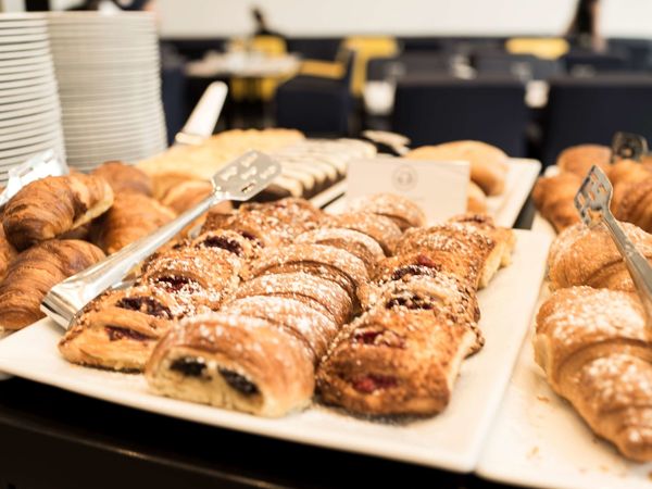9 Tage mit Frühstück im carathotel Düsseldorf City carathotel Düsseldorf City inkl. Frühstück Unkategorisiert online kaufen