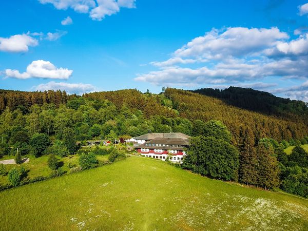 HP+: 3 Tage Winterberger Kennenlernschnäppchen Panorama Hotel Winterberg inkl. Halbpension Plus Unkategorisiert online kaufen