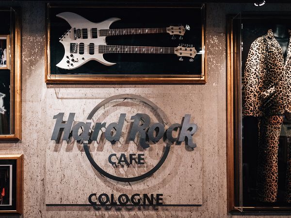 Rock your day at the Hard Rock Café / 1 Nacht PhiLeRo Hotel Köln inkl. Halbpension Plus Unkategorisiert online kaufen Rock your day at the Hard Rock Café / 1 Nacht PhiLeRo Hotel Köln inkl. Halbpension Plus Unkategorisiert online kaufen