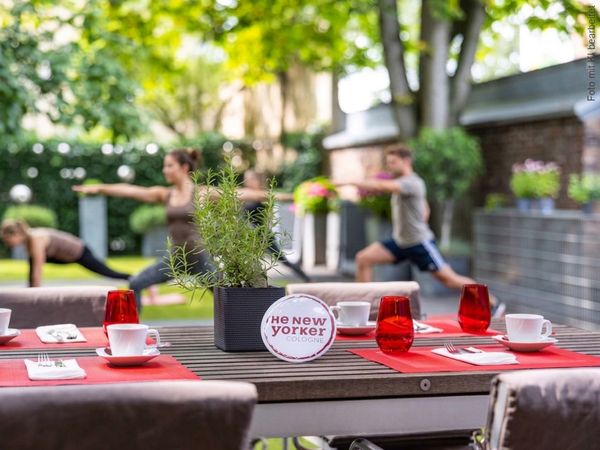 Sunday-Cityspecial inkl. Frühstück & KölnCard – 1 Night in Cologne The New Yorker | HOTEL